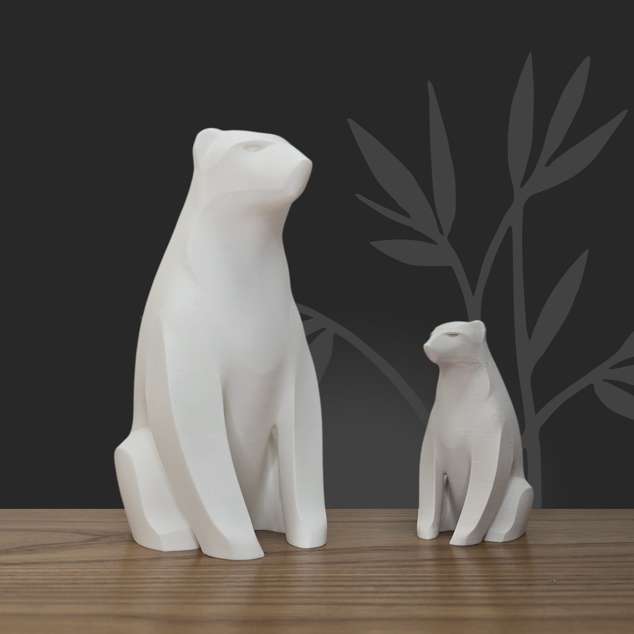 Duo d'Ours Polaires (Parent et Enfant) au design minimaliste et lisse, objet déco premium fait en France.
